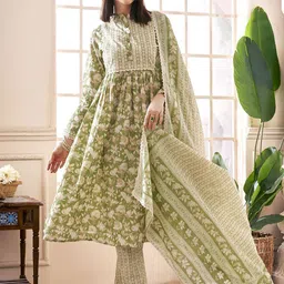 Anouk Women Floral Printed Pleated Pure Cotton Kurta with Trousers & With Dupatta-image-27