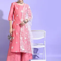 Vishudh Women Floral Viscose Rayon Kurta Set-image-61