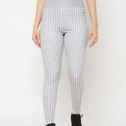 Clovia Women Houndstooth Printed Snug Fit High-Rise Ankle-Length Active Tights-image-28