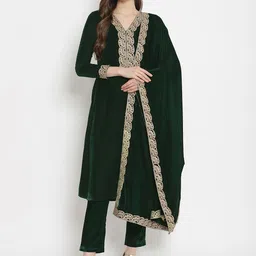 trueBrowns Women Green Solid Velvet Shawl-picture-56