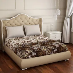 SPACES  Atrium Plus Brown & Cream Geometric 210 TC Cotton Queen Bedsheet & 2 Pillow Covers-image-8