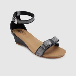 Sole To Soul Bow Detailed Wedge Heels-48