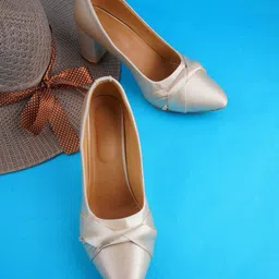 Try Me Textured Block Heeled Pumps-28