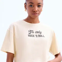 COVER STORY Typography Short Sleeves Round Neck Cotton Boxy T-shirt-image-38