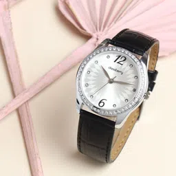 DressBerry Women Brass Embellished Dial & Leather Bracelet Style Straps Analogue Watch DB1001-image-42