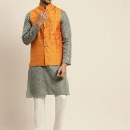 SOJANYA Men Teal Green Silk Cotton Kurta with Churidar-27