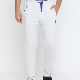 Masculino Latino Off-White Solid Track Pants-image-63