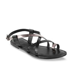Mochi Women Black Solid One Toe Flats-44