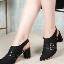The Roadster Lifestyle Co Women Pointed Toe Heels-12