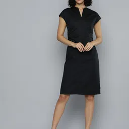 Levis Solid Gathered Detail Above Knee Sheath Dress-picture-22