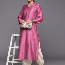 Varanga Women Pink Solid Cotton Dobby Kurta-40