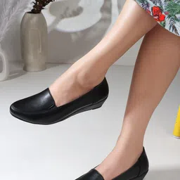 ICONICS Wedge Pumps-picture-33