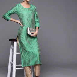 Varanga Women Green Striped Kurta-image-73
