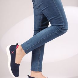 Carlton London sports Women Woven Design Slip-On Sneakers-image-93