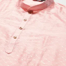 MANQ Men Pink Printed Kurta with Pyjamas image 2