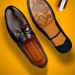 INVICTUS Men Textured Pointed Toe Formal Loafers-picture-18