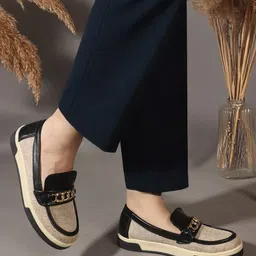 Carlton London Women Textured Loafers-20