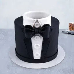 Tuxedo Fondant Cake (1.5 Kg)-image-31