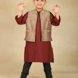 Fabindia Kids Maroon Printed Kurta Jacket Set-image-1