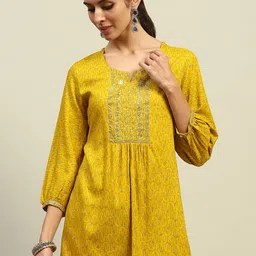 Rangriti Women Embroidered Flared Sleeves Thread Work Kurta-picture-48