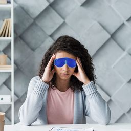 Epyz Relaxing Eye Mask With Smooth And Adjustable Strap Soft & Comfortable for Women and Men for Tired Eyes [ Blue ] (Pack Of 1) image 5