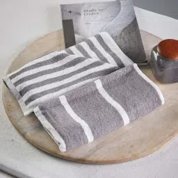 Fabindia 'Aniya' Grey & White Cotton 500 GSM Bath Towel - Set of 1-image-89