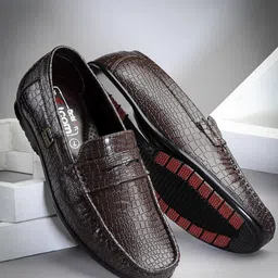 Action Men Textured Slip On Loafers-5
