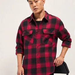 THE BEAR HOUSE Men Relaxed Opaque Checked Casual Shirt-image-41