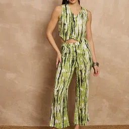 all about you Abstract Printed V-Neck Sleeveless Waistcoat With Trouser-picture-25