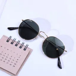 HASHTAG EYEWEAR Unisex Round Sunglasses With Polarised and UV Protected Lens HT2025-17
