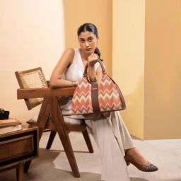 ZOUK Tidal Wave Printed Handbag-image-26