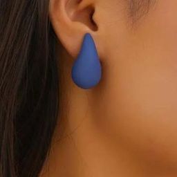 VAGHBHATT Teardrop Shaped Drop Earrings image 3