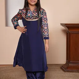 ADORNIA Girls Floral Printed Kurta with Pyjama-picture-14