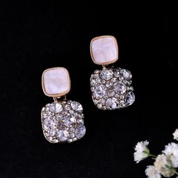 VOJ Quirky Studs Earrings-3