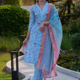 THE52 Floral Printed V-Neck Pure Cotton Straight Kurta With Trousers & Dupatta-picture-40