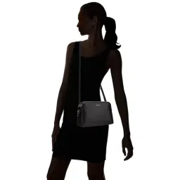 Mai Soli Emma Crossbody Medium Sling Bag - Black image 2