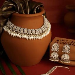 Zaveri Pearls Gold Tone Dazzling Stones Clustered Pearls Necklace Earrings Maangtikka Set-image-22