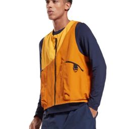 Reebok Yellow Regular Fit Jacket-picture-48