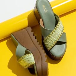 Inc.5 Women's Green Cross Strap Wedges-image-18