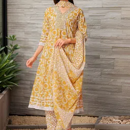 Banwaree Geometric Printed Thread Work Pure Cotton Anarkali Kurti With Trousers & Dupatta image 4