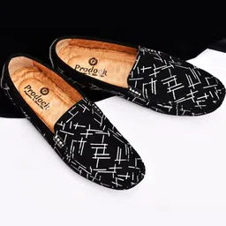 PRODOCK Men Printed Loafers-picture-34