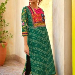 Soch Green Muslin Blend Floral Printed Kurta With Sequinned-image-1