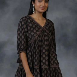 Libas Black Regular Fit Floral Print Kurtis-picture-23
