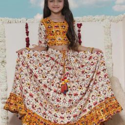 VASTRAMAY Girls Yellow & Cream Printed Lehenga Cholis-image-0