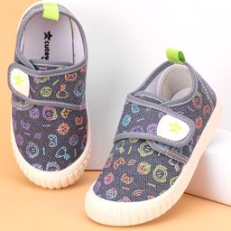 Cute Walk by Babyhug Casual Shoes with Velcro Trophy Print - Blue-image-6