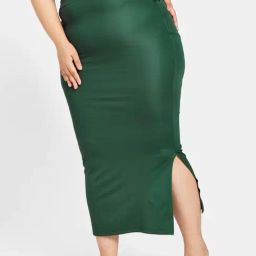 Secrets By ZeroKaata Green Plain Saree Shapewear-image-22