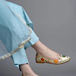 Shoetopia Women's Golden Flat Ballets-image-92
