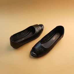 Ozuri Women Textured Open Toe Flats with Laser Cuts-39