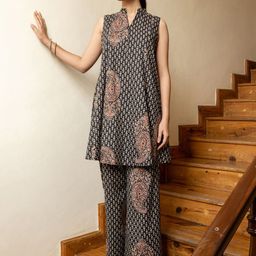 FIORRA Printed Mandarin Collar Neck Tunic With Palazzo Co-Ords-23