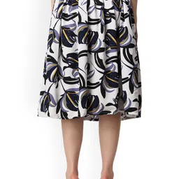 SCORPIUS Printed Flared Midi Skirt image 3